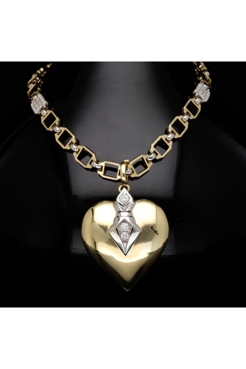 Love Lis Chain with Pendant Necklace